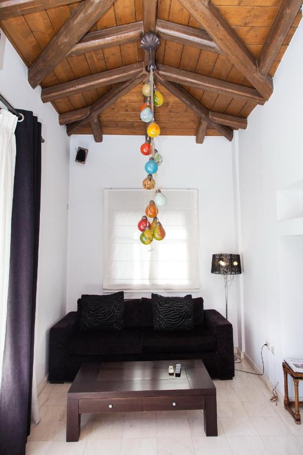 Unique Apt W/ Veranda Walking Distance To Sites Appartement Athene Buitenkant foto